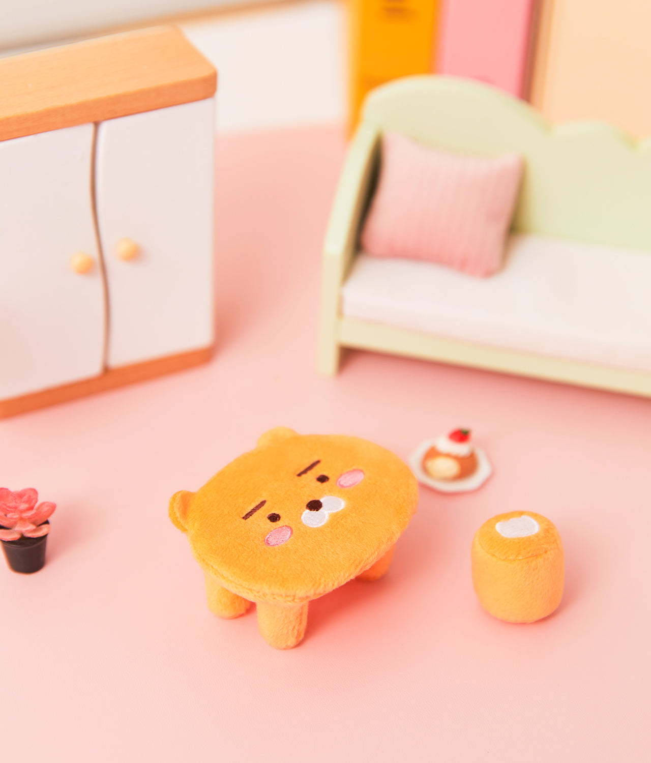 KAKAO FRIENDS - (OOTD) Peluche Ryan &SET - Detail 4