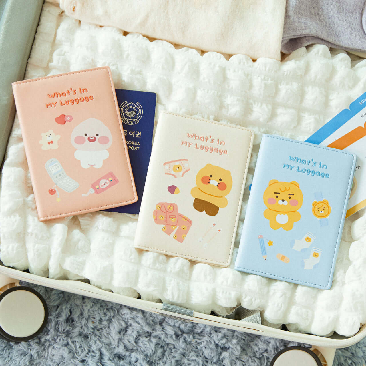 Etui Passeport Petite Apeach - Kakao Friends