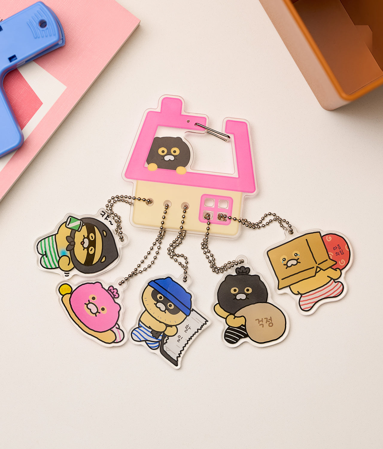 KAKAO FRIENDS - Acrylique Porte-cles Chunsik - Detail 4