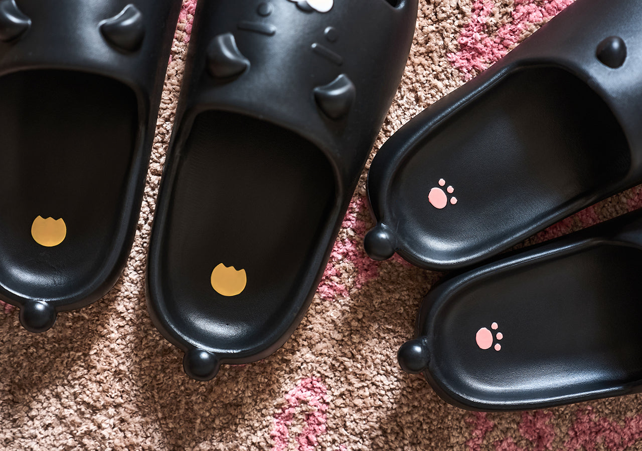 KAKAO FRIENDS - Noir Pantoufles Homme Ryan - Detail 8