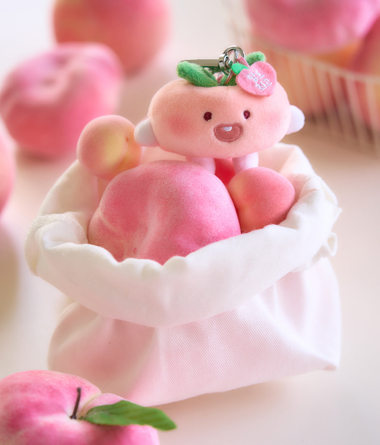 KAKAO FRIENDS - Peach Peach Porte-cles Peluche Plat Little Apeach - Detail 6