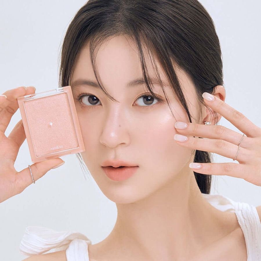 ROM&ND See-through Veil Lighter
