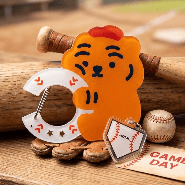 Muzik Tiger Baseball Acrylic Carabiner (2 Types)