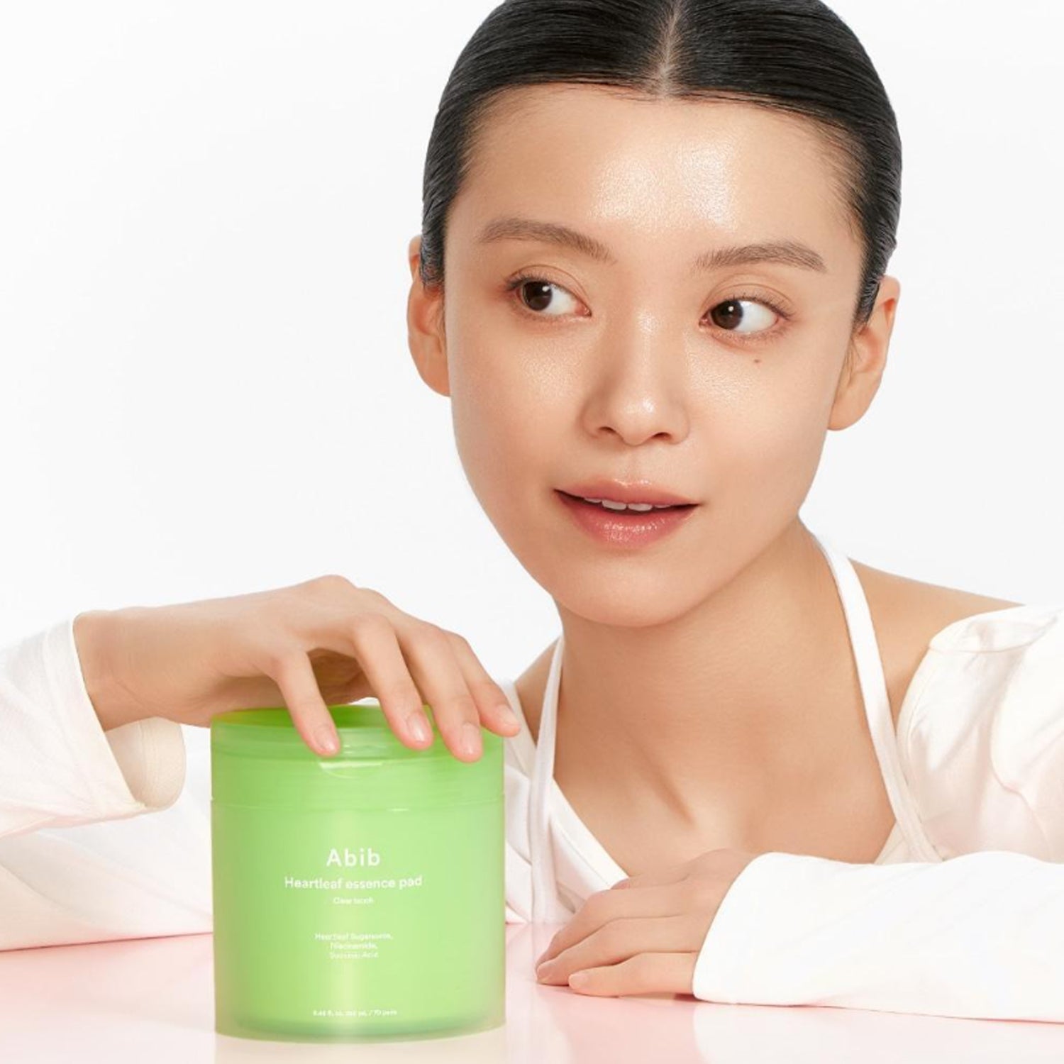ABIB Eoseongcho Trace Essence Pad Clear Touch 70 Sheets (+70 Sheets Refill + Buckle Pouch) : produit skincare, femme, vert