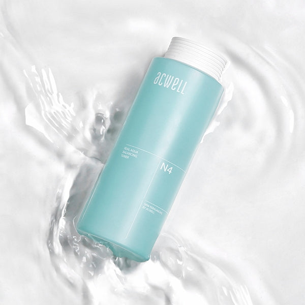 ACWELL Real Aqua Balancing Toner 160ml, marque ACWELL, flacon bleu sur fond blanc avec éclaboussures d’eau.