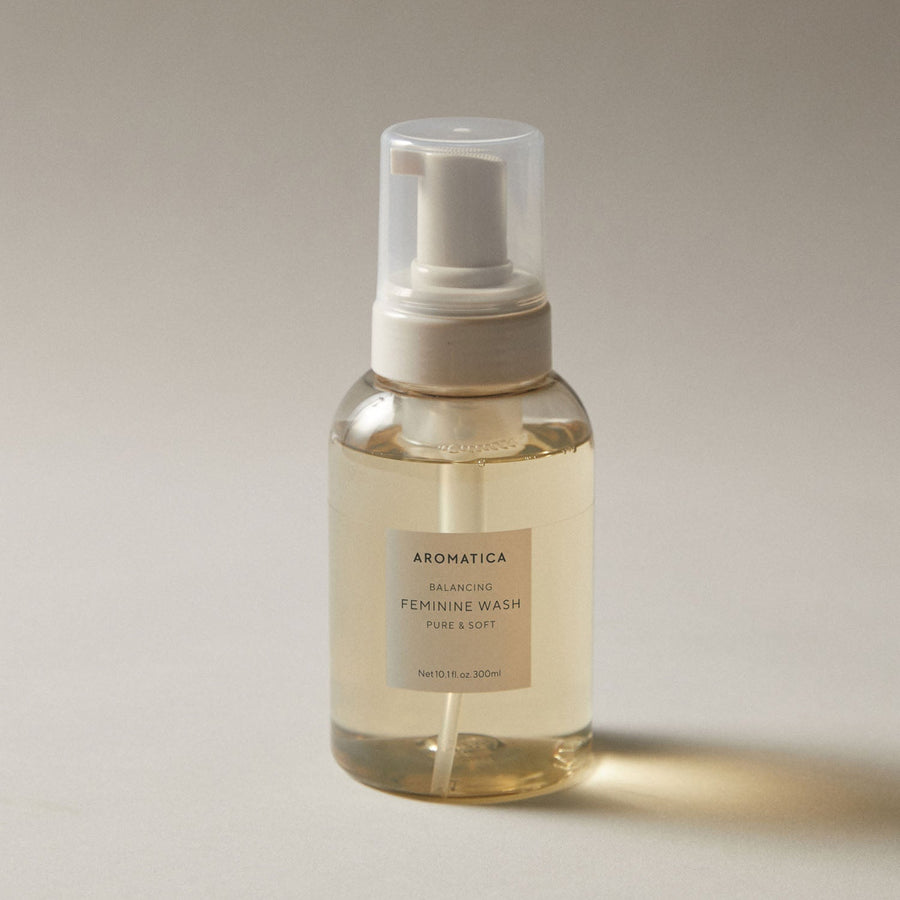 AROMATICA Pure & Soft Balancing Feminine Wash