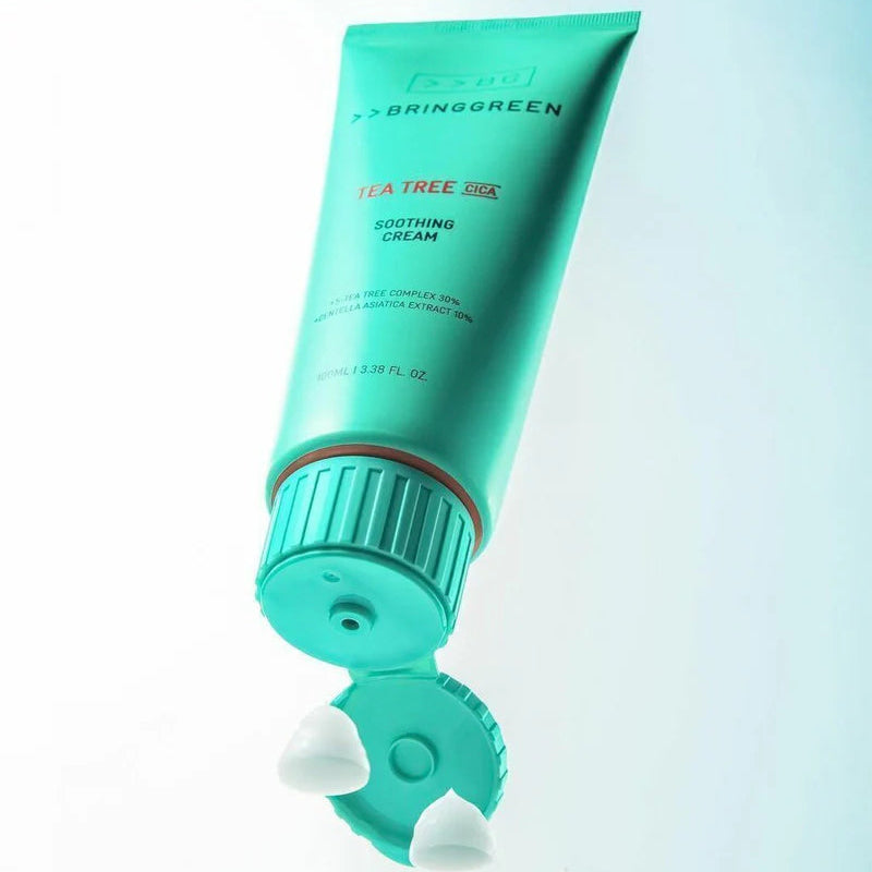 BRINGGREEN Teatree Cica Soothing Cream Plus 100ml, tube turquoise sur fond clair, marque visible, crème apaisante