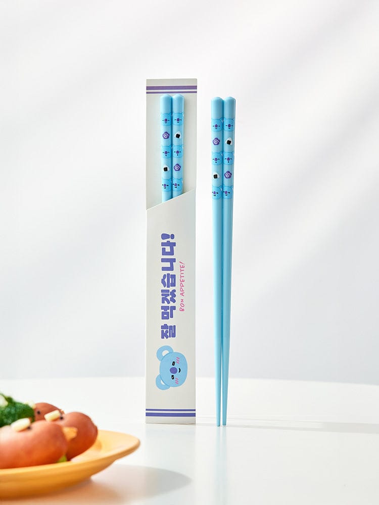 BT21 CHOPSTICKS SOUVENIR, baguettes kawaii LINE FRIENDS avec personnages BT21, boîte et table blanche