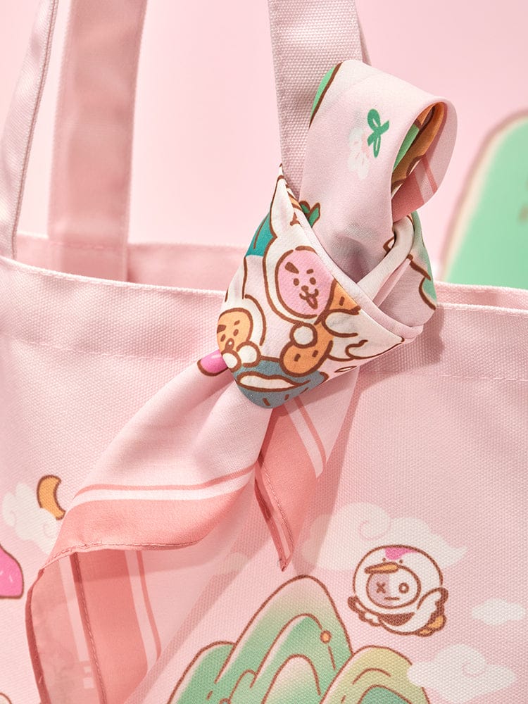 BT21 HANDKERCHIEF K-TOKKI, mouchoir rose avec personnage K-TOKKI, motif kawaii LINE FRIENDS dans un décor beauté