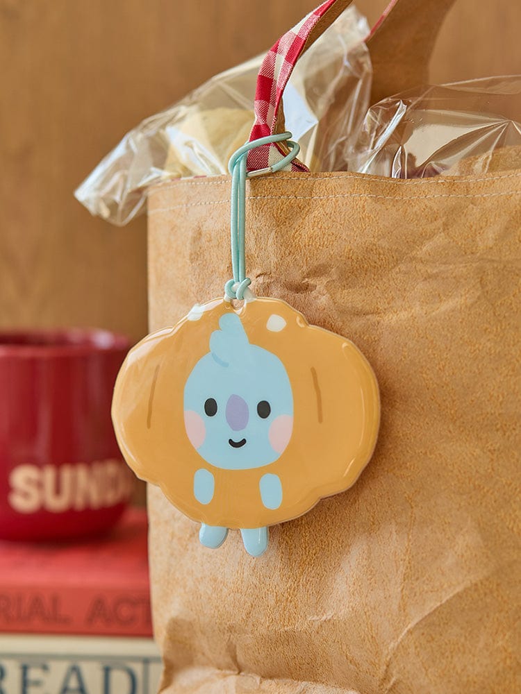 BT21 KOYA BABY PVC NAME TAG BAKERY SHOP : porte-clés KOYA en PVC, sur sac cadeau à thème boulangerie, LINE FRIENDS