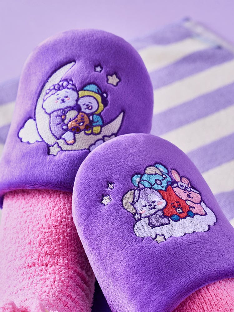 BT21 NEW BASIC SWEET DREAMS HOME SLIPPER LINE FRIENDS : chaussons violets avec personnages Kawaii BTS, en intérieur