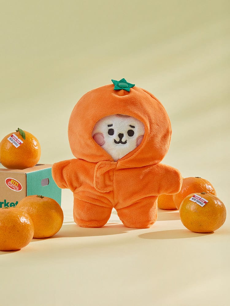 Peluche BT21 ORANGE PARTY COSTUME CLOSET - SPACESUIT orange, en combinaison spatiale, décor de chambre, marque BT21