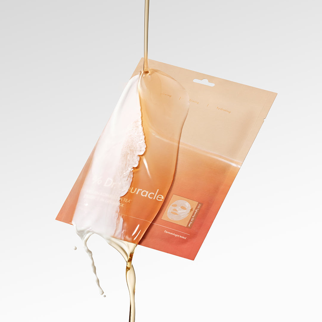 DR.CEURACLE Vegan Kombucha Tea Essence-in-Gel Mask, masque gel de la marque, sachet sur fond blanc, gouttes d’essence