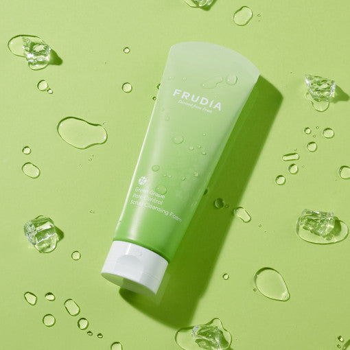 FRUDIA Green Grape Pore Control Scrub Cleansing Foam 145g disponible sur Ma petite Coree, ton Eshop 100% K-beauty en direct de Seoul