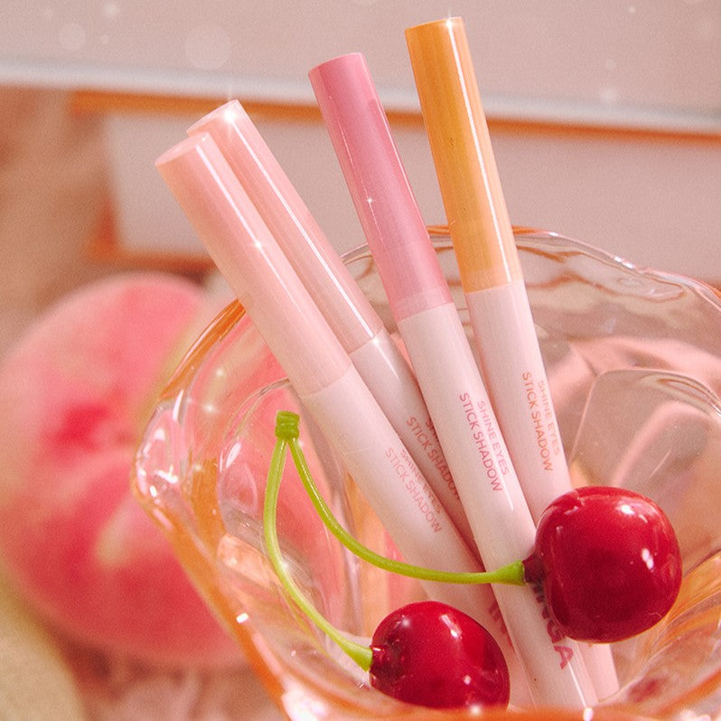 INGA Shine Eyes Stick Shadow disponible sur Ma petite Coree, ton Eshop 100% K-beauty en direct de Seoul