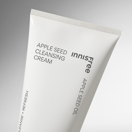 INNISFREE Apple Seed Cleansing Cream 150ml : tube crème de nettoyage sur fond clair, étiquetage visible.