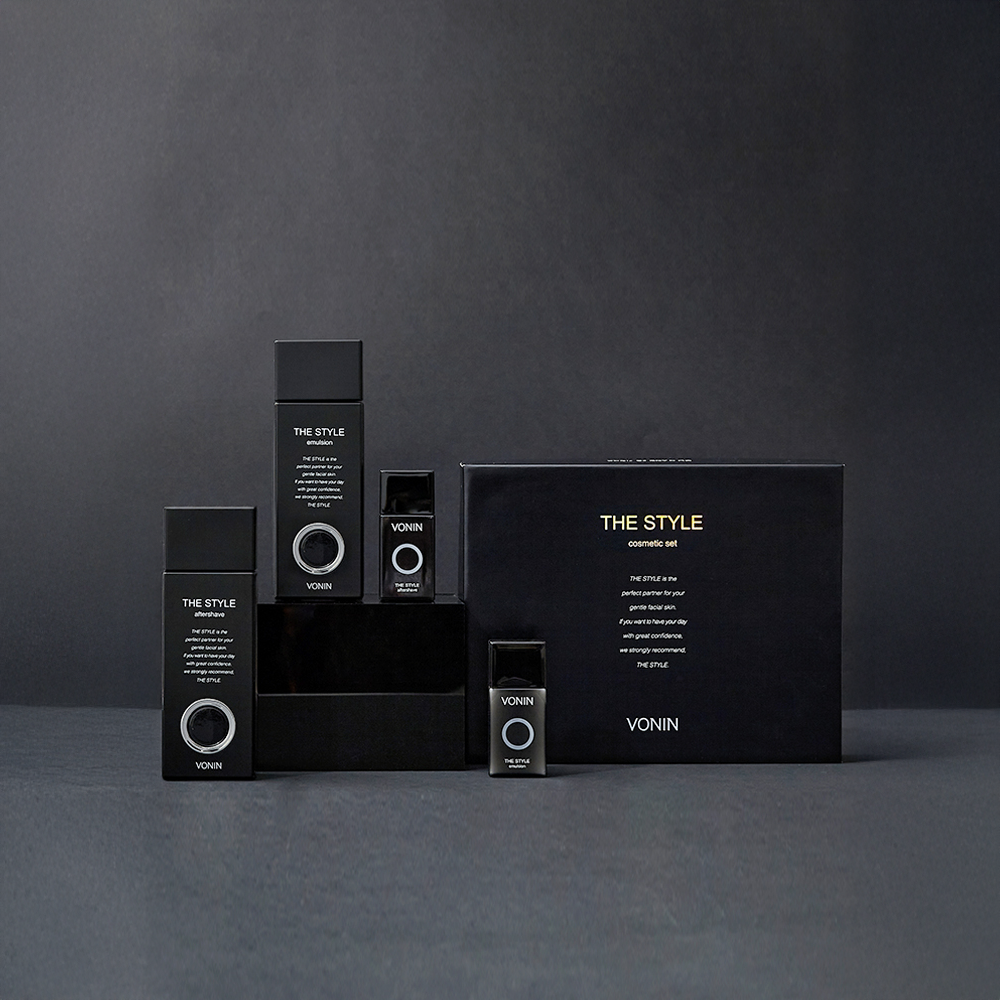 ISAKNOX The Style Basic Basic Care Line 2 Pieces Planning Set : coffret de soins noir sur fond gris, en studio