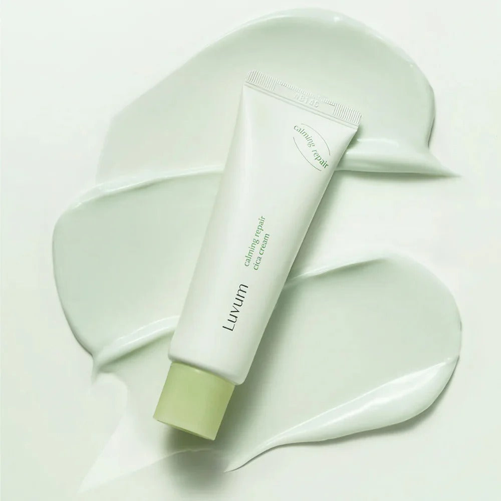 Décris l'image en français en mentionnant le produit, la marque et le contexte visuel : LUVUM Calming Repair Cica Cream 50ml