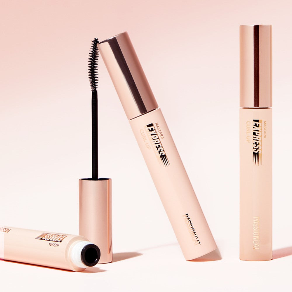PASSION CAT Mascara Express Curl-Up disponible sur Ma petite Coree, ton Eshop 100% K-beauty en direct de Seoul
