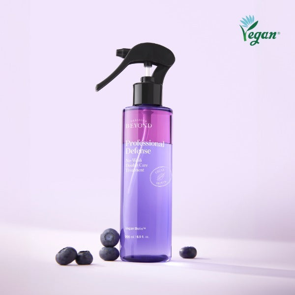 Produit vegan PASSON&BEYOND Profeesional Defense No-Wash Double Care Treatment 205ml avec myrtilles en arrière-plan.