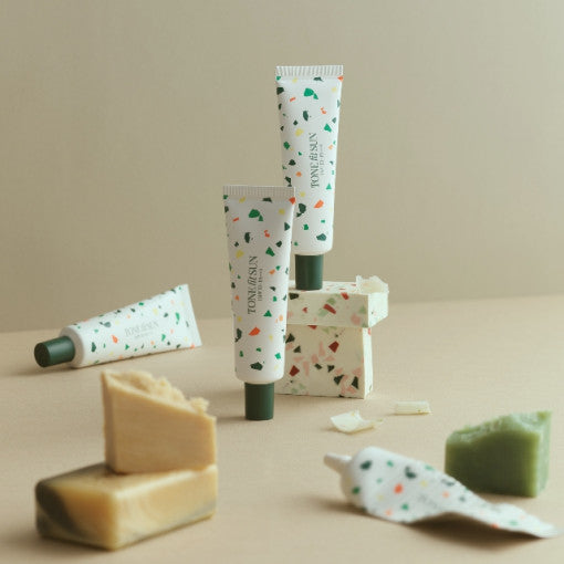 TONE FIT SUN Vegan Tone Up Sun Cream 50ml SPF50+ PA++++ disponible sur Ma petite Coree, ton Eshop 100% K-beauty en direct de Seoul