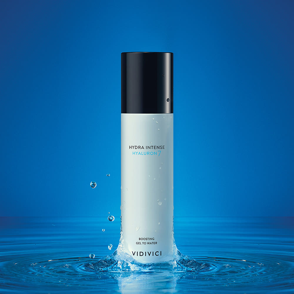 VIDIVICI Hydra Intense Hyaluronic 7 Boosting Gel to Water 120ml, gel hydratant à l’eau, bouteille sur fond bleu