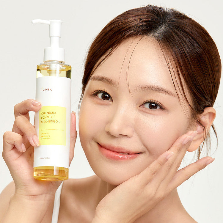 iUNIK Calendula Complete Cleansing Oil 200ml disponible sur Ma petite Coree, ton Eshop 100% K-beauty en direct de Seoul
