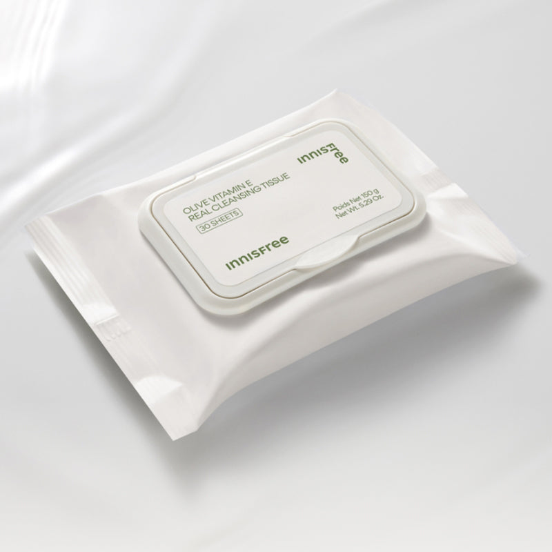 INNISFREE Olive Vitamin E Real Cleansing Tissue 30p : lingettes démaquillantes sur fond blanc, pack Innisfree.