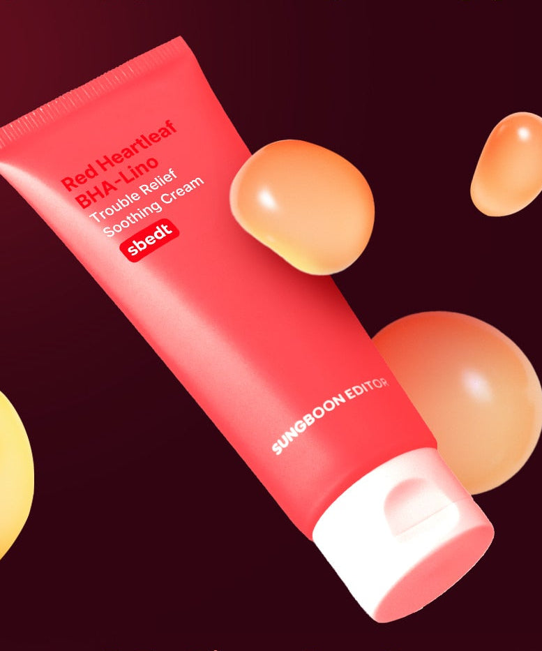 SUNGBOON EDITOR Red Aloe Vera Baha Reno Trouble Relief Soothing Cream : tube rouge sur fond bordeaux, bulles décoratives