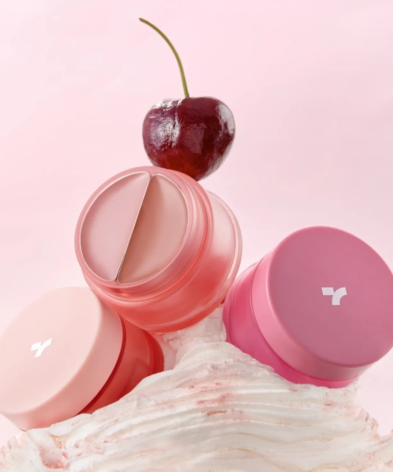 TONY MOLY Cheek Tone Lip & Cheek Duo Balm, baume lèvre et joues TONY MOLY, pots roses sur fond pastel, cerise