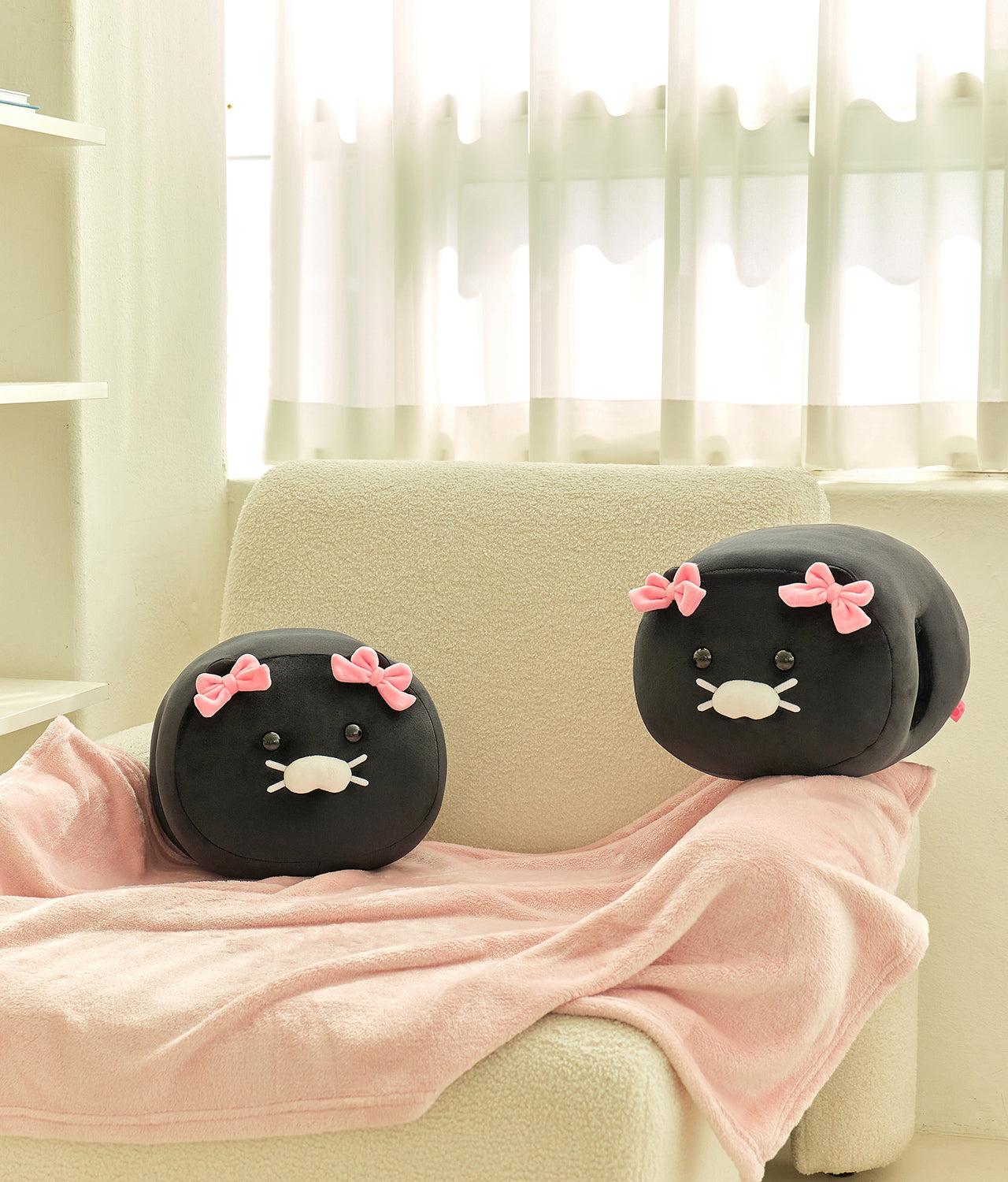 KAKAO FRIENDS - Noir Coussin - Detail 16