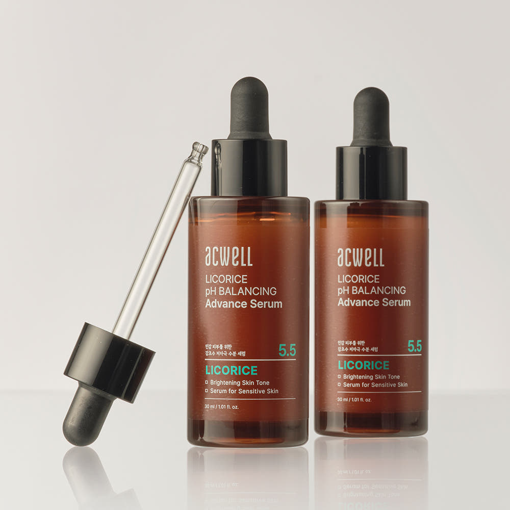 ACWELL Licorice Ph Balancing Advance Serum 30ml de la marque ACWELL sur fond clair, deux flacons avec pipette.