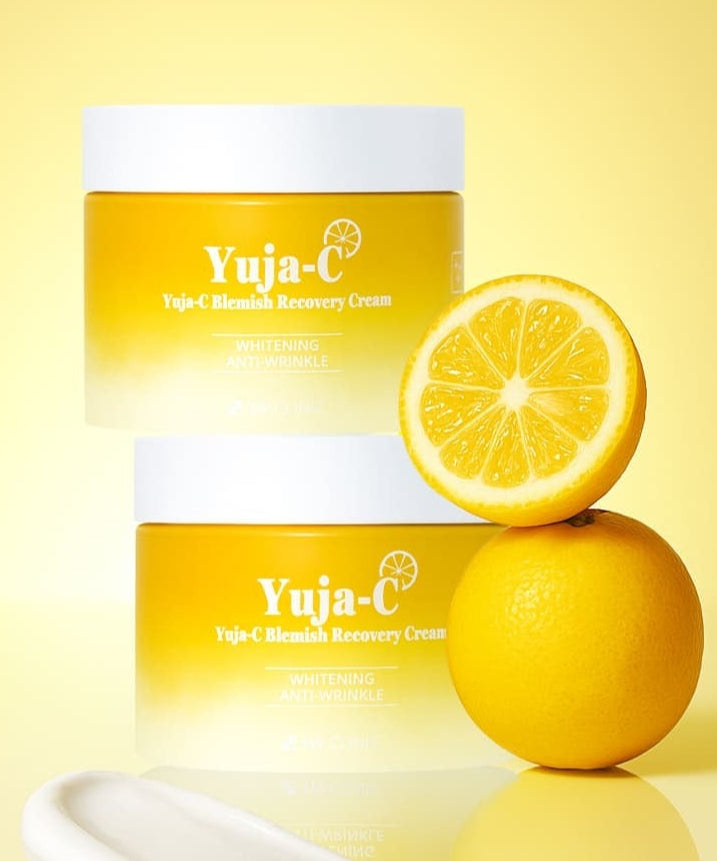 Crème 3W CLINIC Yuja Seed Blemish Recovery 110g avec citron en fond