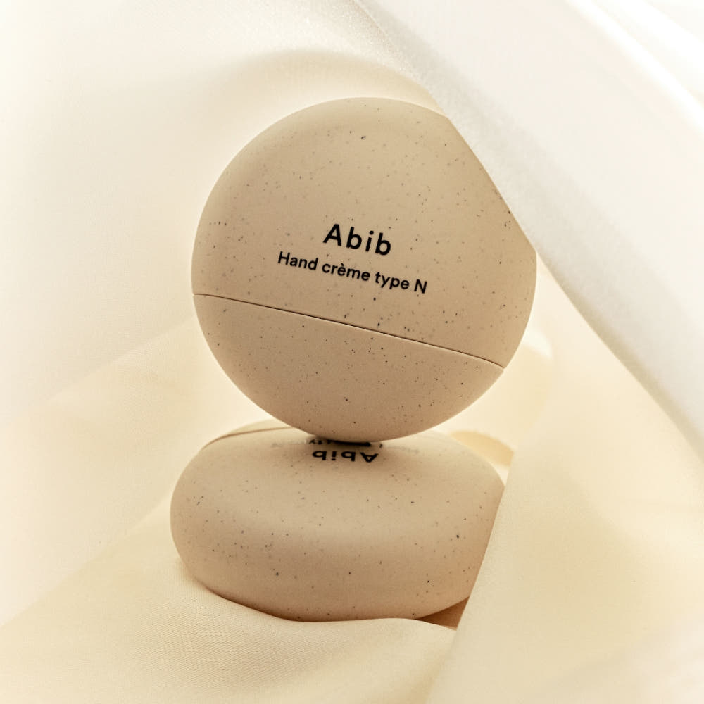 ABIB  Hand Cream Type N 50ml, crème mains Abib en photo sur fond crème, présentation produit minimaliste.