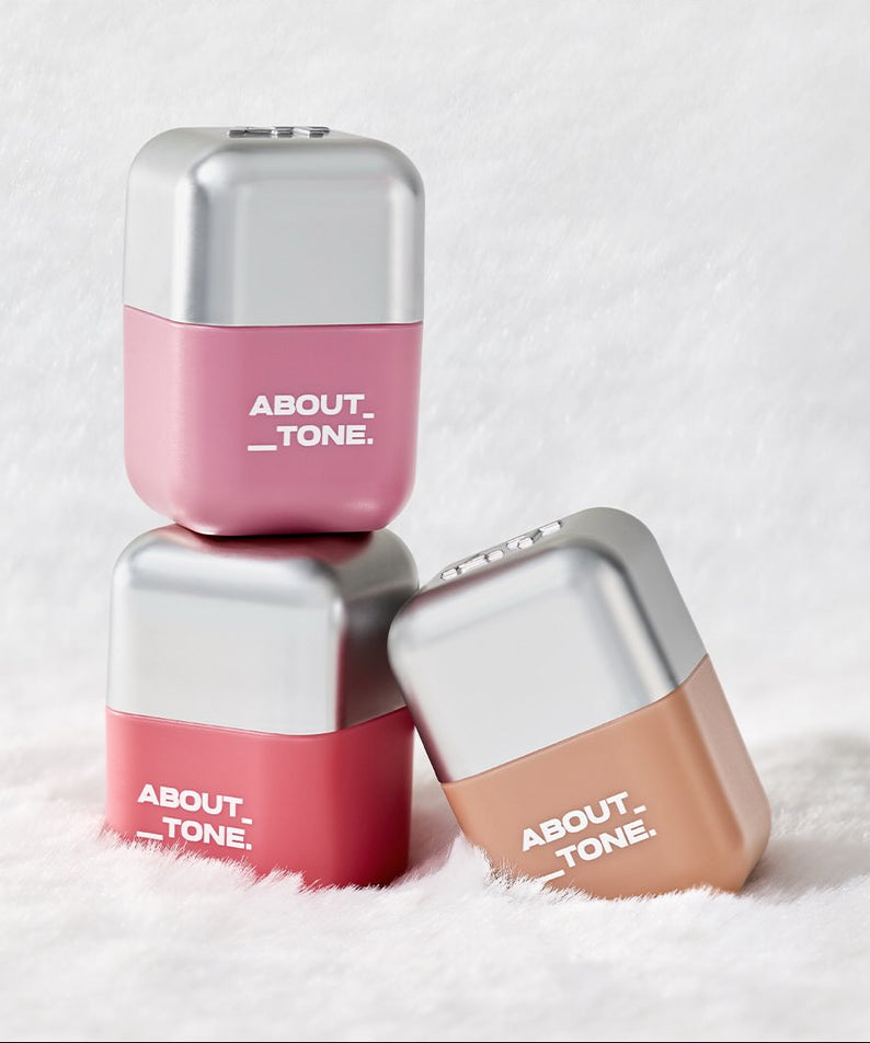 ABOUT TONE Blur Fit Tint Mini 2.3g de la marque ABOUT TONE, flacons roses et nude sur fond blanc, photo produit.