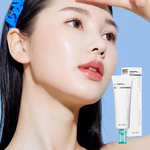 ABOUT TONE Lightful Dewy Sun Essence 50ml - v disponible sur Ma petite Coree, ton Eshop 100% K-beauty en direct de Seoul