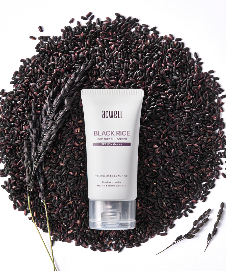 ACWELL Black Rice Moisture Sunscreen SPF50+ PA+++, 50ml : tube sur fond de riz noir, marque ACWELL, visuel produit.