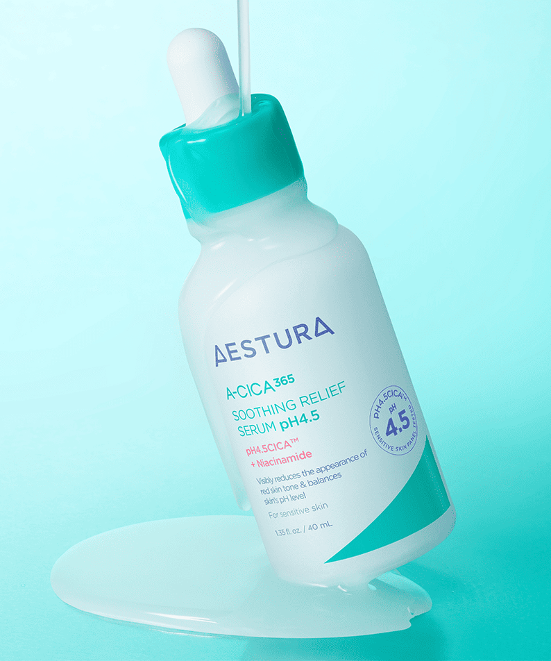 AESTURA  A-cica 365 Soothing Relief Serum pH4.5 40ml, flacon AESTURA sur fond bleu aqua, sérum apaisant.