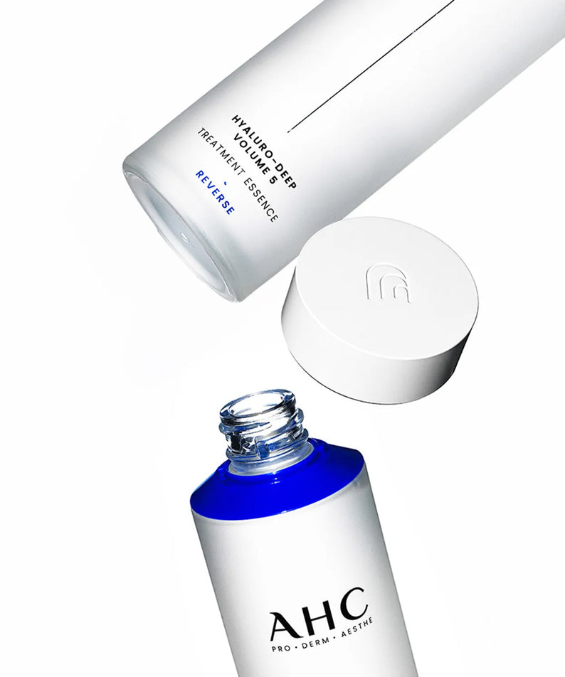 AHC Hyaluro Deep Volume 5 Treatment Essence 130ml, flacon et pompe AHC sur fond blanc, soin hydratant.