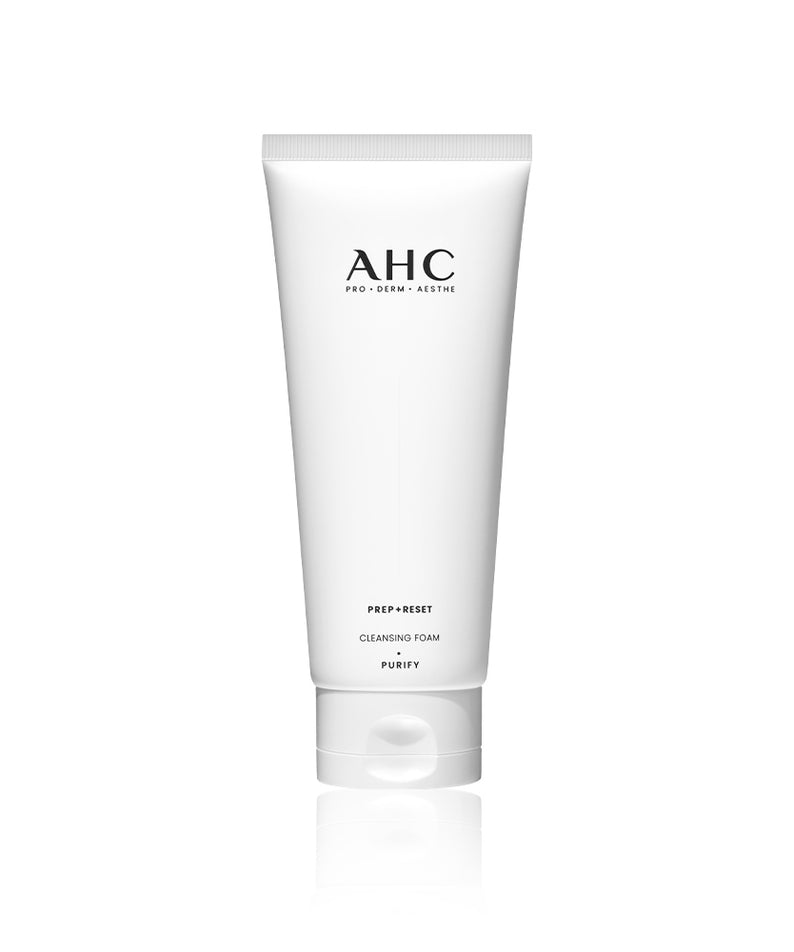 AHC Prep Reset Cleansing Foam 150ml, mousse nettoyante AHC sur fond blanc, produit de soin pour le visage.