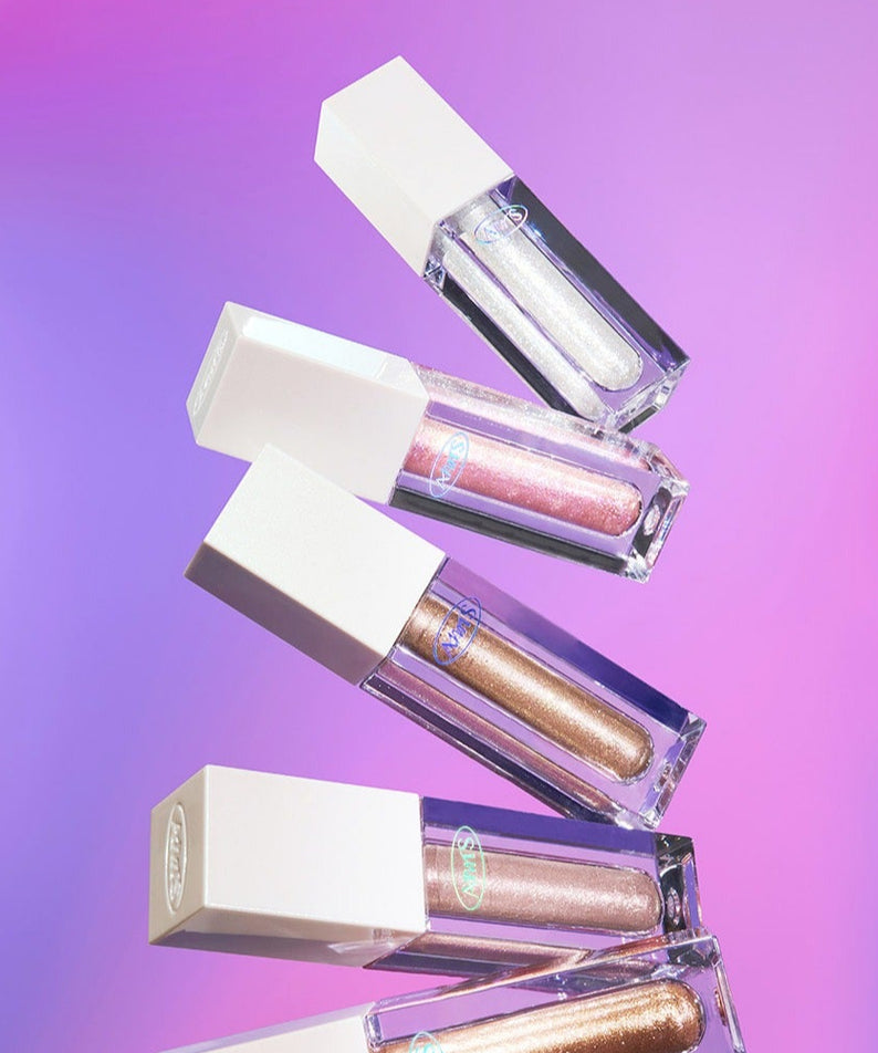 ALL MY THING Kiss Your Eye Glitter Liquid Eyeshadow dans différentes nuances scintillantes, maquillage pour les yeux glamour.