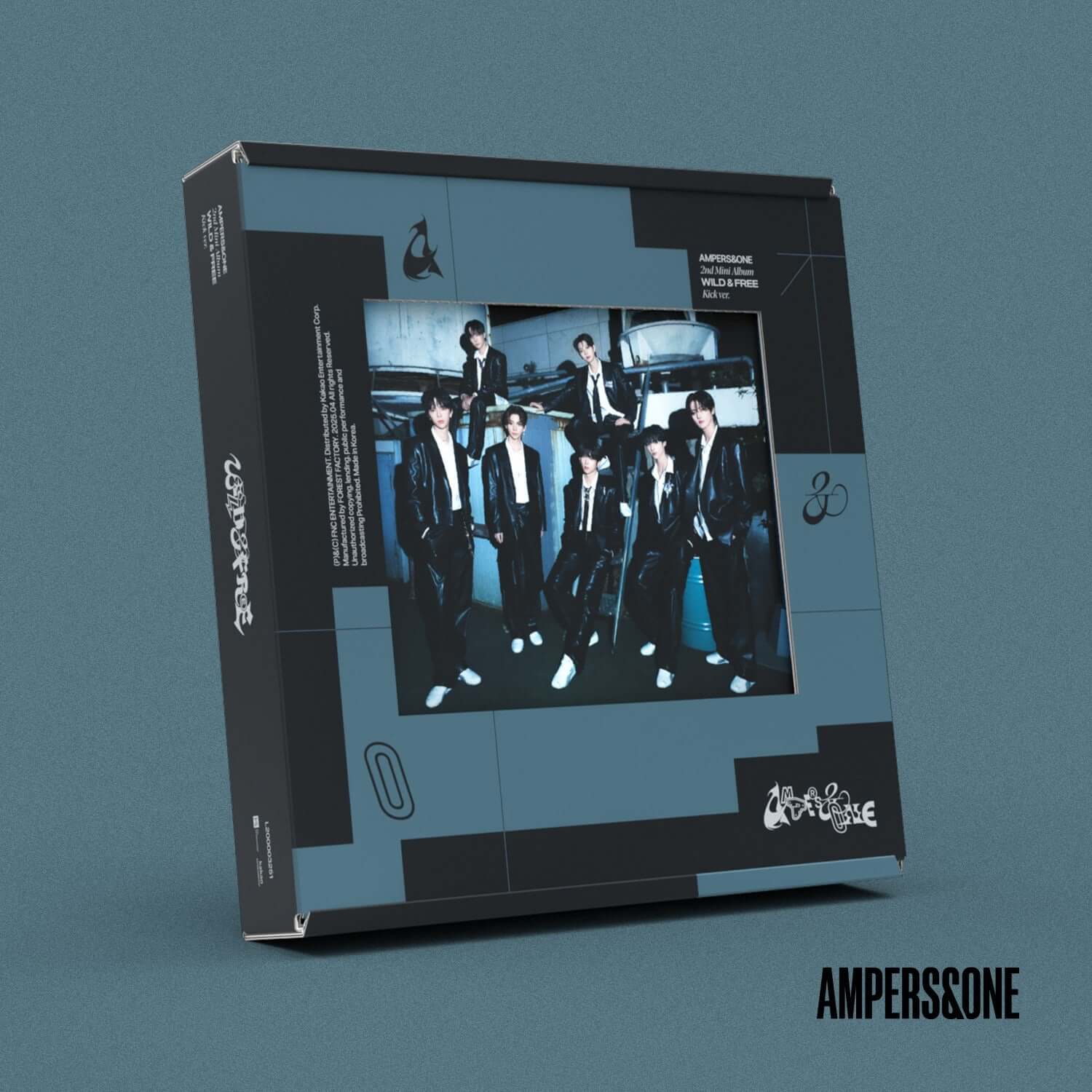AMPERS&ONE - 2nd Album [WILD & FREE] (Kick ver.) - Album Kpop, cover du groupe sur fond bleu, studio promo