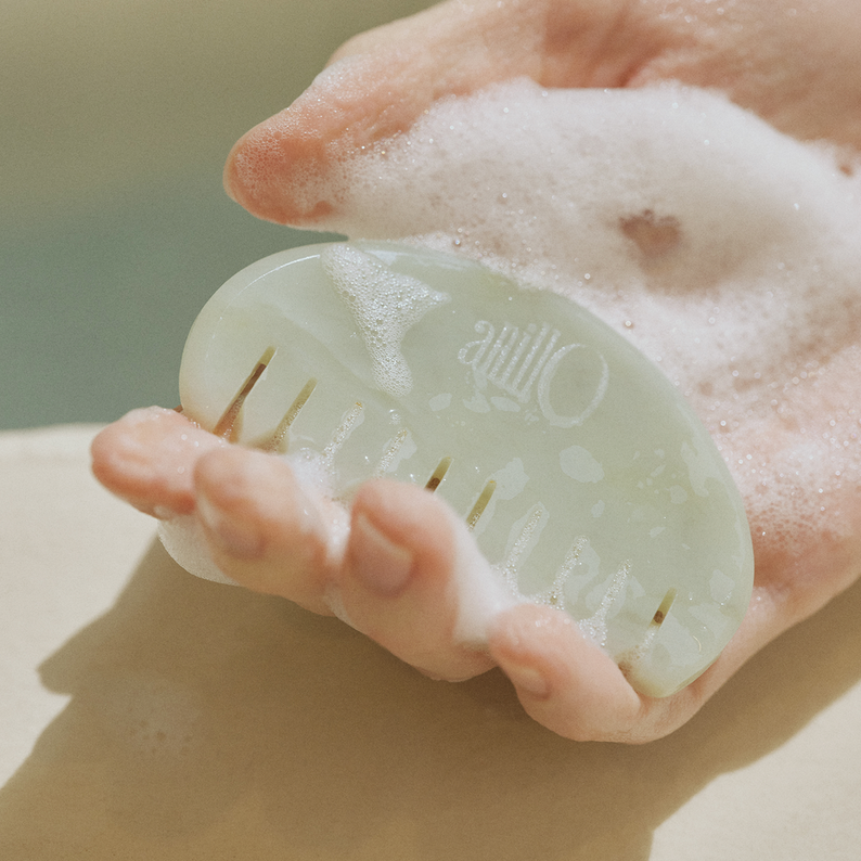 ANILLO Special Scalp Care Set (Shampoo Bar & Jade GuaSha Comb) disponible sur Ma petite Coree, ton Eshop 100% K-beauty en direct de Seoul