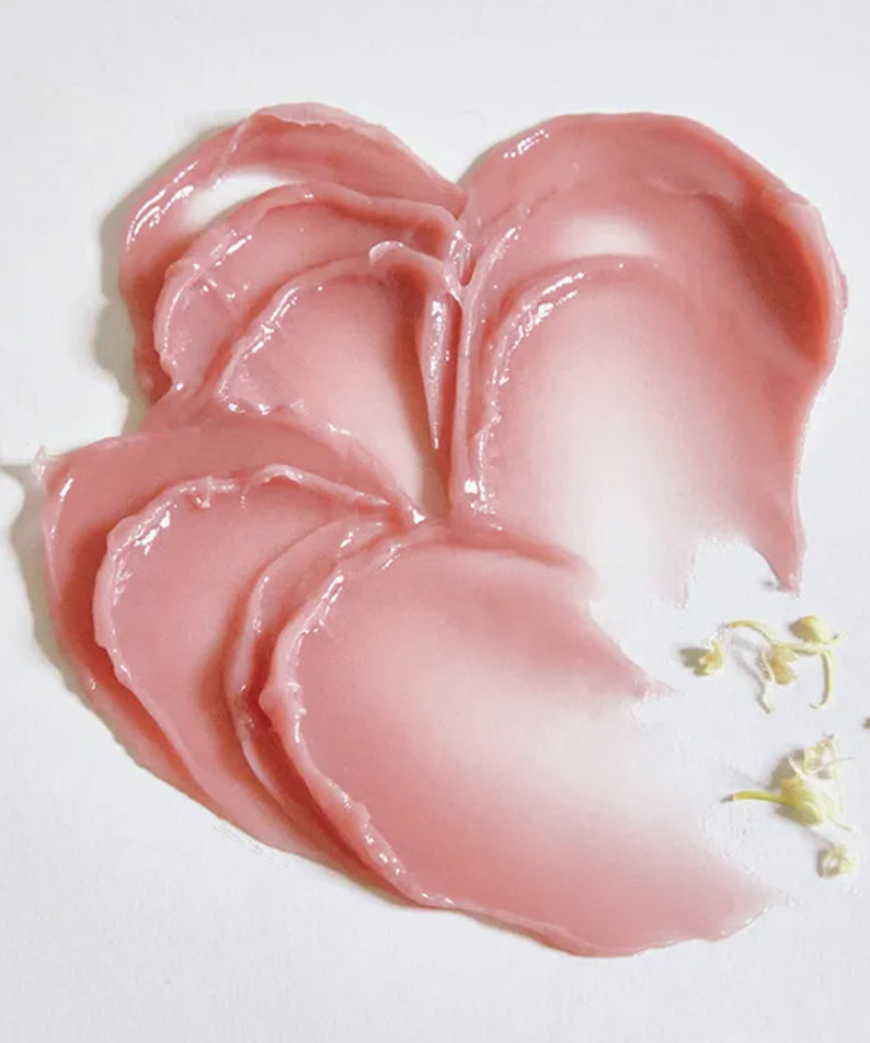 Texture luxueuse de l'ANILLO Rose Glow Balm, hydratation et éclat pour une peau rayonnante.