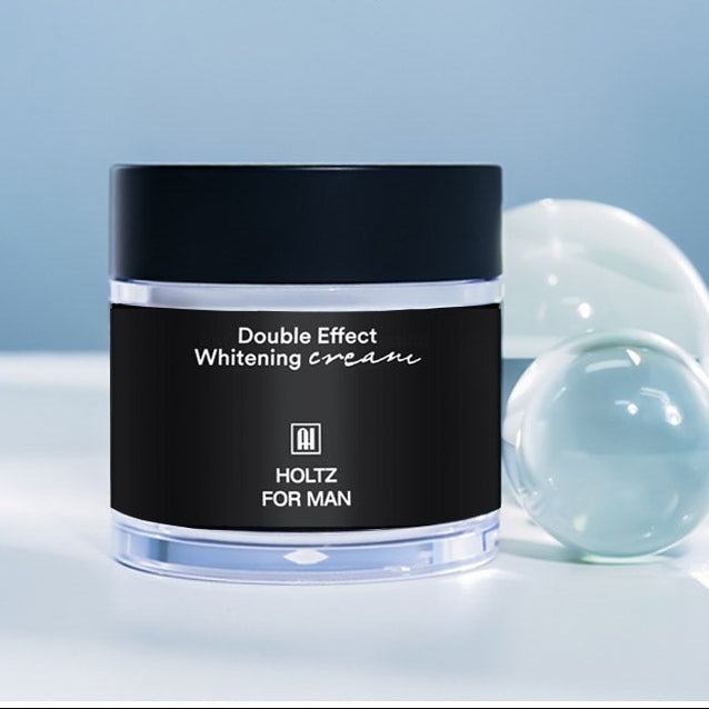 ANNA HOLTZ For Men Double Effect Whitening Cream 100ml, pot noir sur fond bleu avec flacon crème et bulle