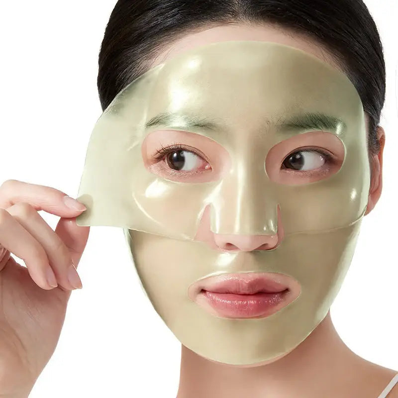 ANUA Heartleaf 70 Soothing Collagen Mask 4pcs sur visage, marque ANUA, feuille masque apaisante, photo produit