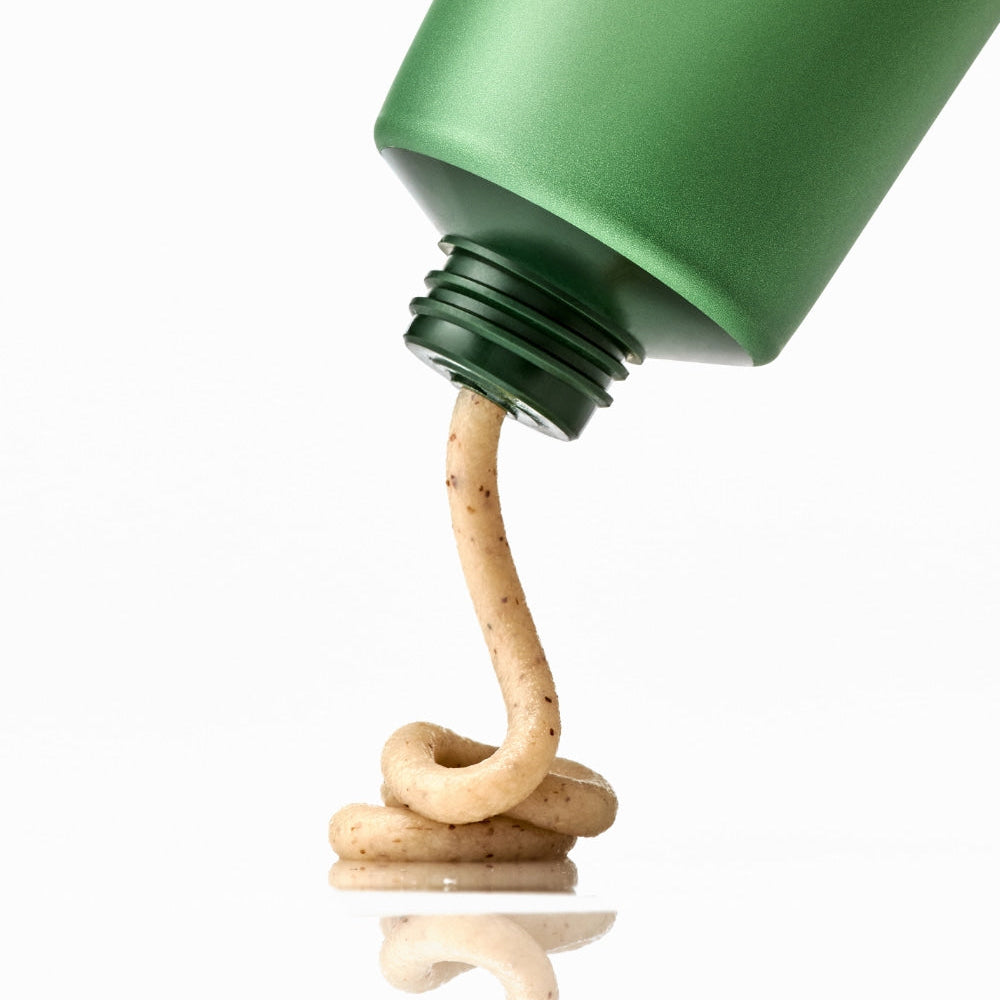 ANUA Heartleaf Quercetinol Pore Deep Cleansing Foam 150ml, marque ANUA, mousse sur fond blanc, tube vert pressé.