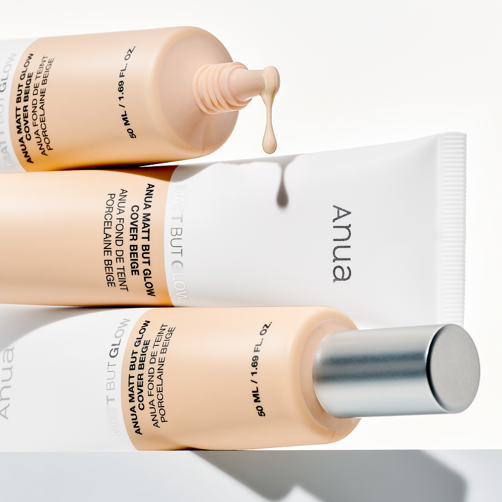 ANUA Matt But Glow Cover Beige 50ml de la marque ANUA, flacons sur fond blanc, texture crème/fluide visible.