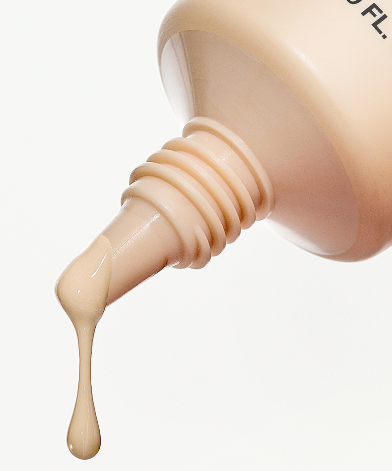 ANUA Matt But Glow Cover Beige 50ml, tube pressé sur fond clair : texture beige couvrante, marque ANUA