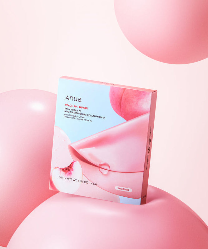 ANUA Peach 70 Niacin Brightening Collagen Mask 4pcs sur fond rose.